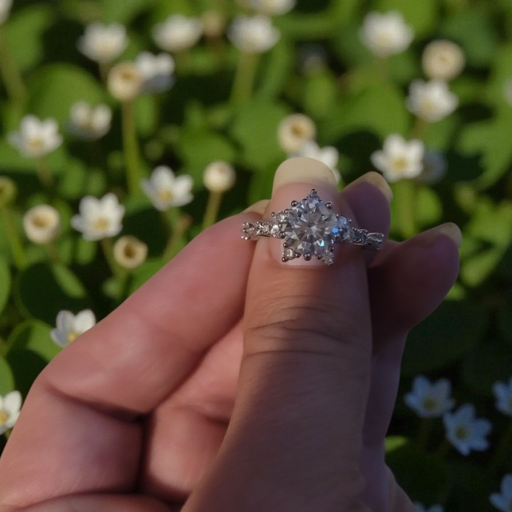 Moissanite Ring Size 8 925 Sterling Silver Ring - Picture 2 of 6